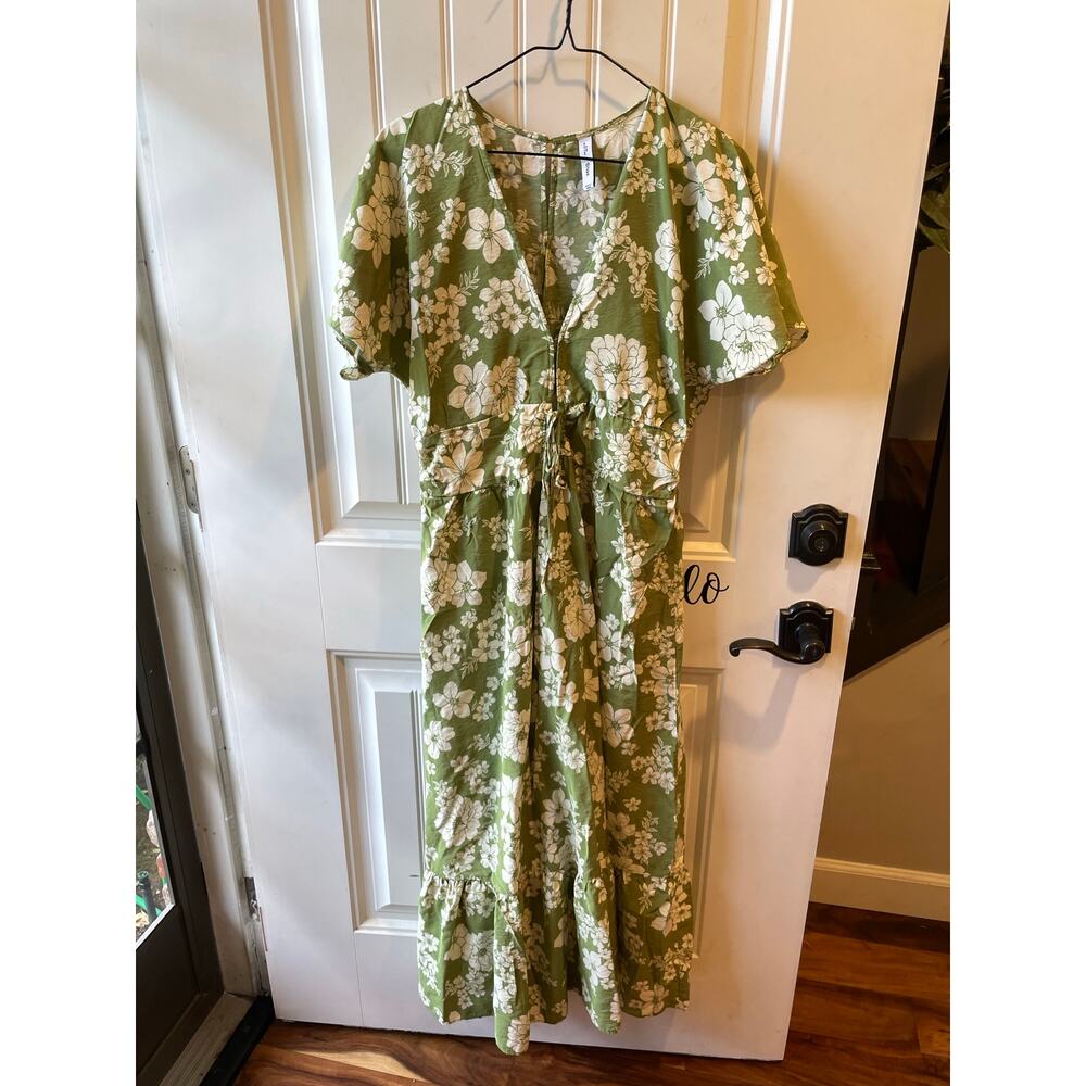 Green Floral V-Neck Maxi Dress with Drawstring Waist
